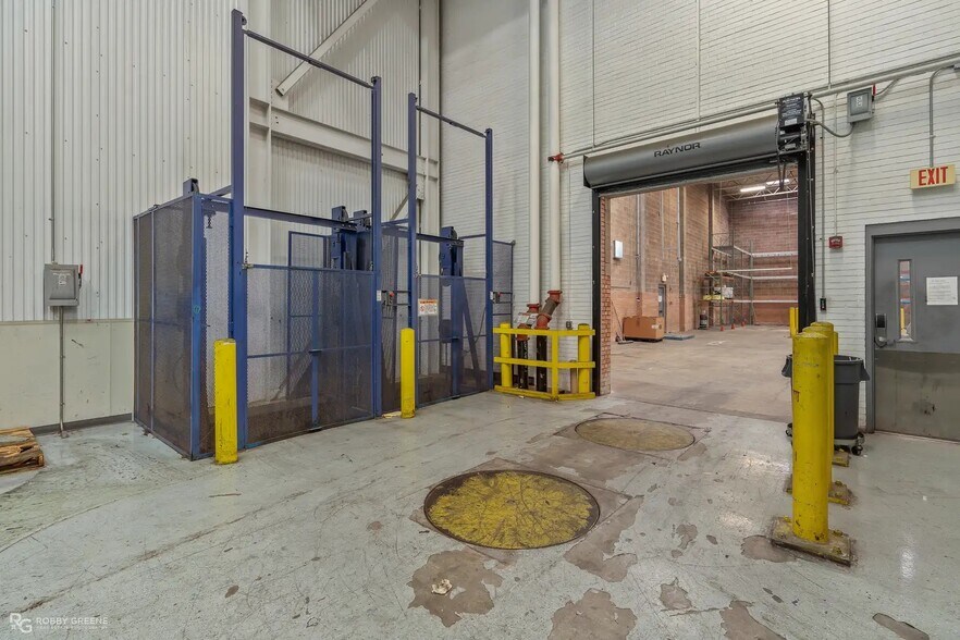More Photos Of 400 Lake St, Shreveport Warehouse For Sale