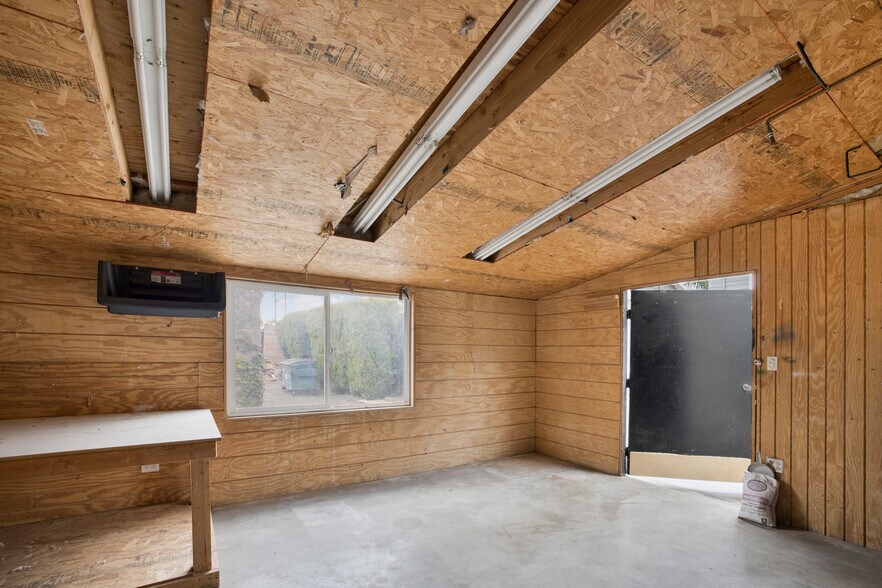 More Photos Of 801 W Whittier Blvd, La Habra Storefront Retail Residential For Sale