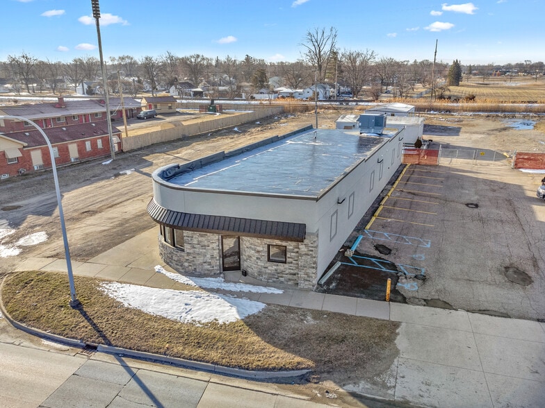 More Photos Of 32413 Michigan Ave, Wayne Freestanding For Sale