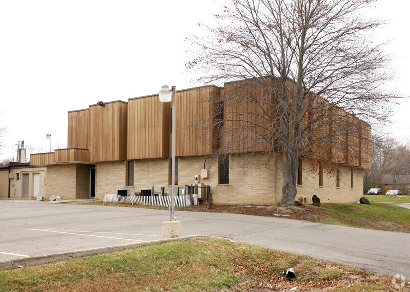 More Photos Of 1173 N Ballenger Hwy, Flint Office For Sale
