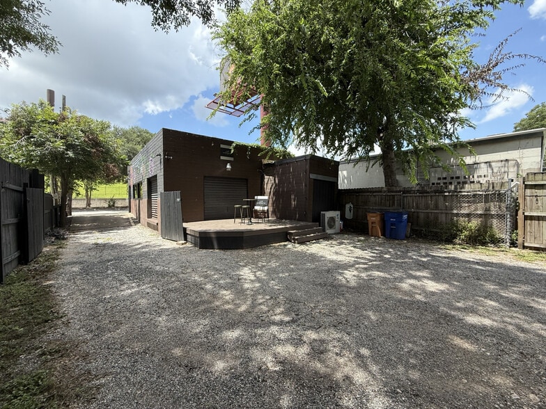 More Photos Of 1410 Barton Springs Rd, Austin Freestanding For Sale