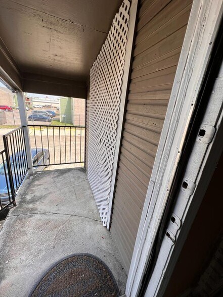 More Photos Of 12606 Ashford Meadow Dr, Houston Multifamily For Sale