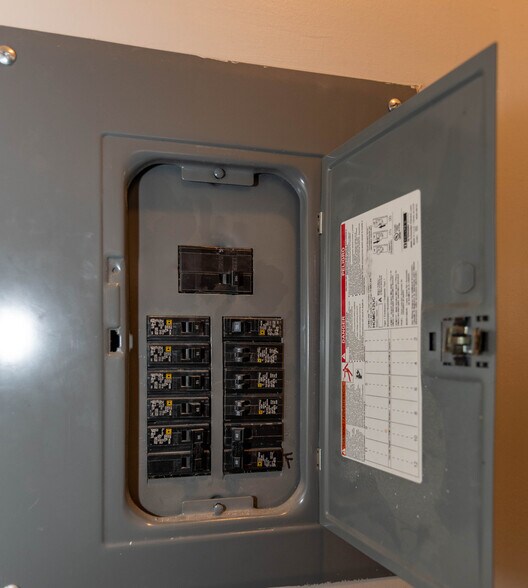 More Photos Of 2304 Tioga Pky, Baltimore Apartments For Sale