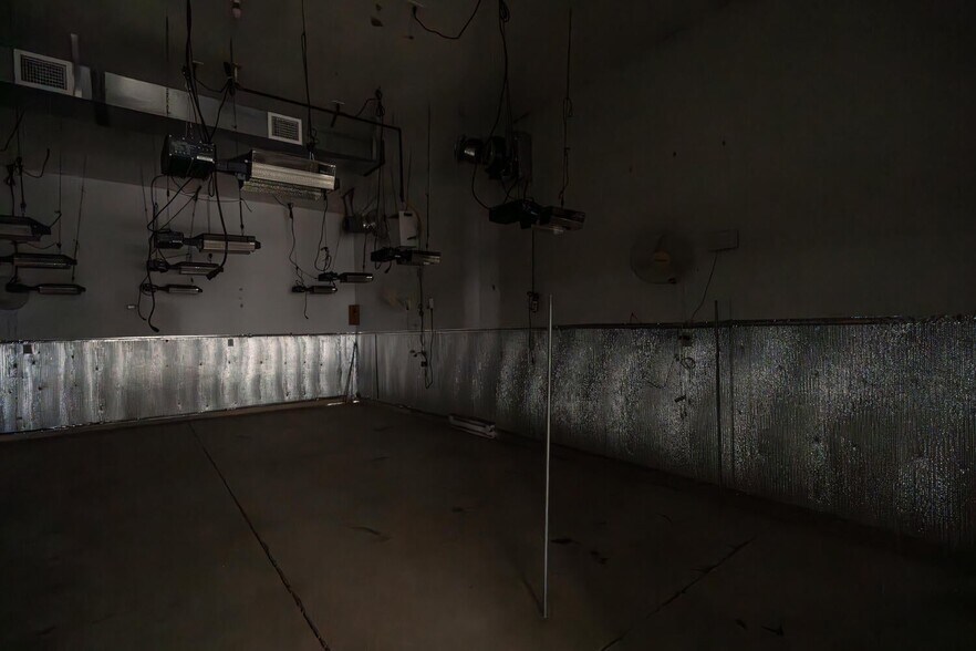 More Photos Of 2831 59th Ln, Boone Specialty For Sale