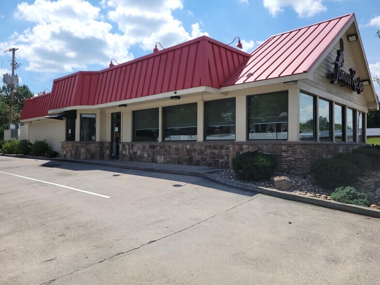 More Photos Of 523 Louisville Rd, Alcoa Fast Food For Sale