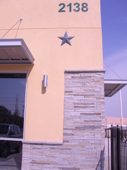 More Photos Of 2138 N Josey Ln, Carrollton Freestanding For Lease