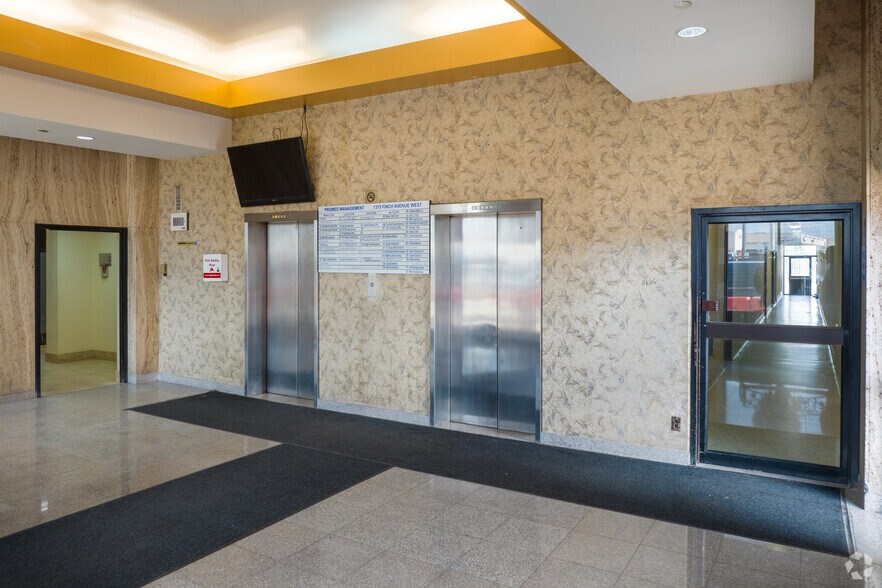 More Photos Of 1315 Finch Ave W, Toronto Medical For Lease