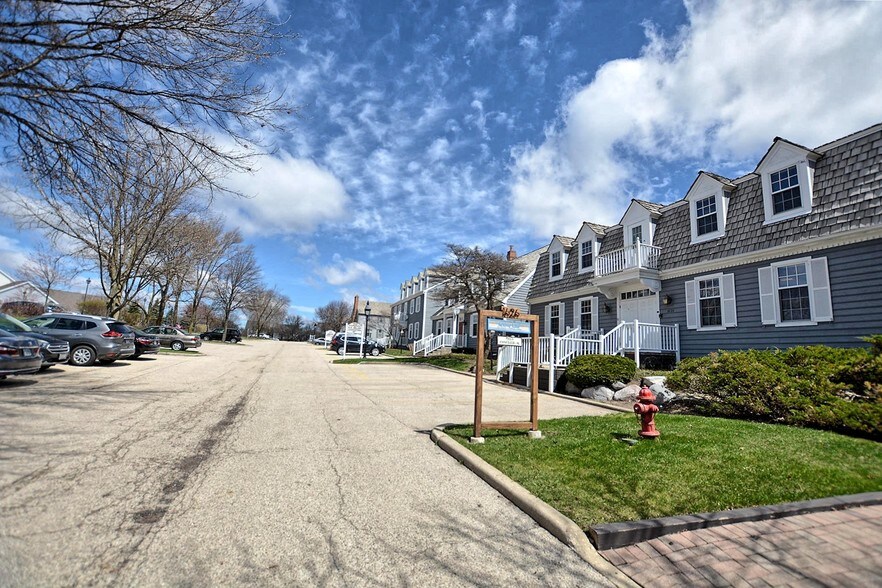 More Photos Of 1626 W Colonial Pky, Inverness Office For Sale