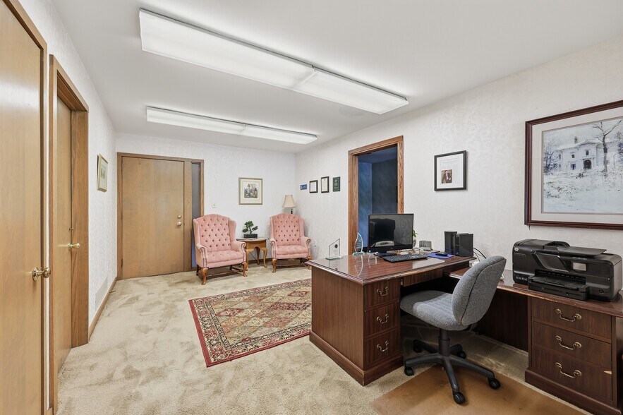 More Photos Of 6100 Memorial Dr, Dublin Medical For Sale