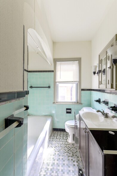 More Photos Of 3845 Chicago Ave, Minneapolis Apartments For Sale