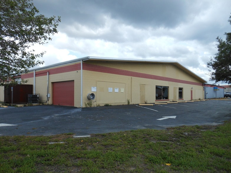 More Photos Of 737 N Magnolia Ave, Ocala Distribution For Sale
