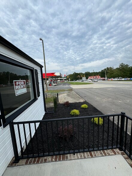 More Photos Of 7911 NC Highway 68 N, Stokesdale Storefront Retail Office For Lease