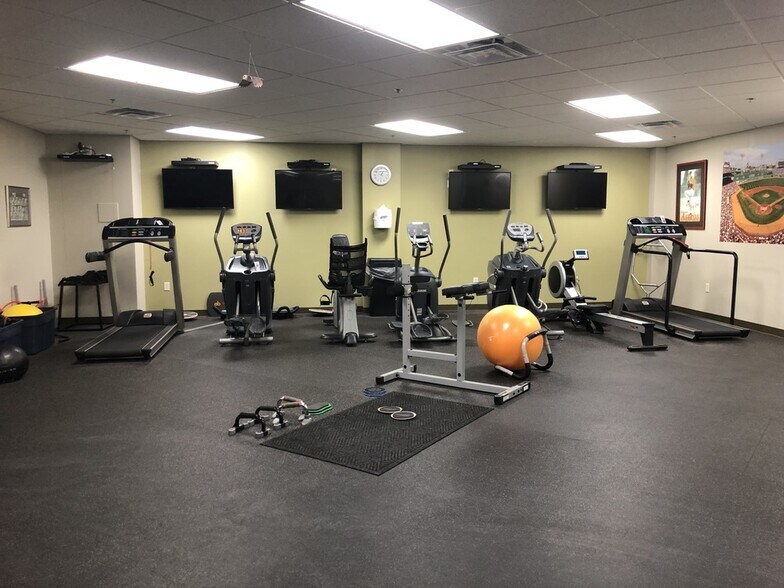 More Photos Of 12500 Reed Hartman Hwy, Cincinnati Office For Lease