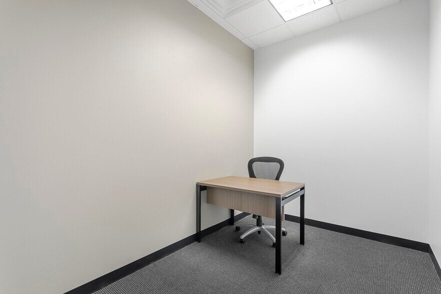 More Photos Of 7460 Warren Pky, Frisco Coworking Space