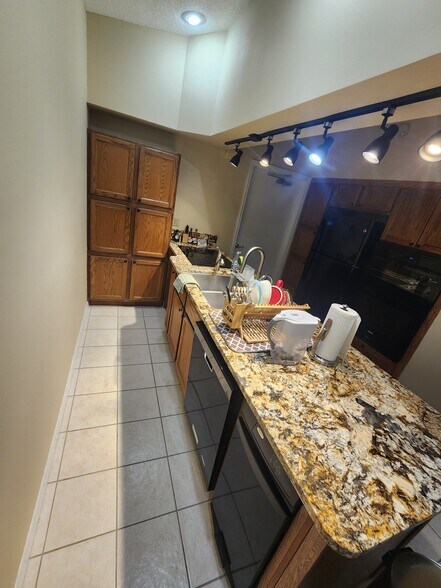 More Photos Of 2105 Drew St, Clearwater Office For Sale