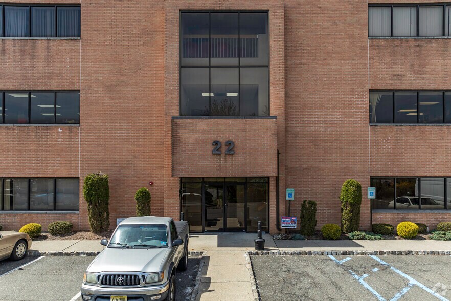 More Photos Of 22 Riverview Dr, Wayne Warehouse For Lease