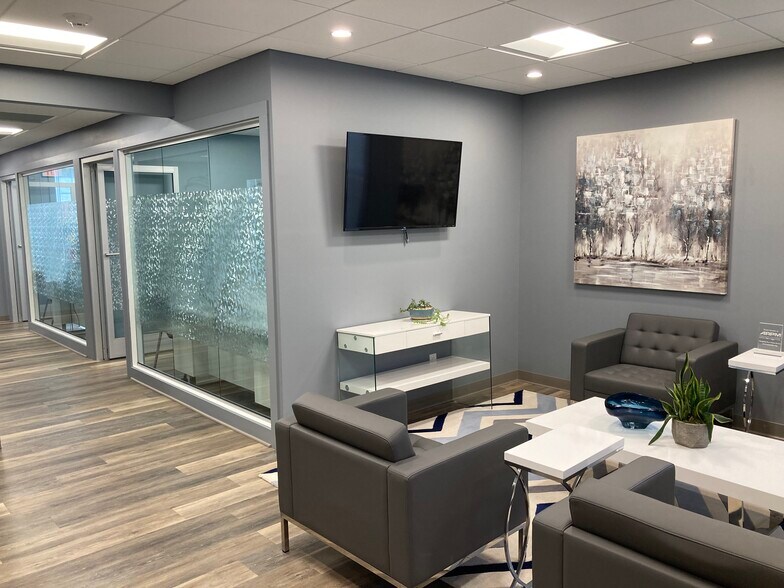 More Photos Of 8395-8399 Dunwoody Pl, Atlanta Office For Sale