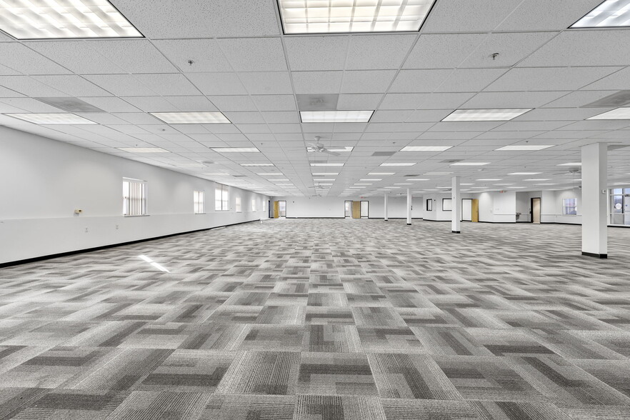 More Photos Of 4240 S Lees Summit Rd, Independence Office For Lease