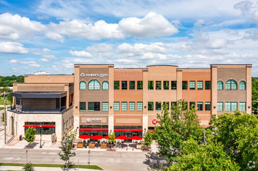 More Photos Of 7511 Main St, Frisco Restaurant For Lease