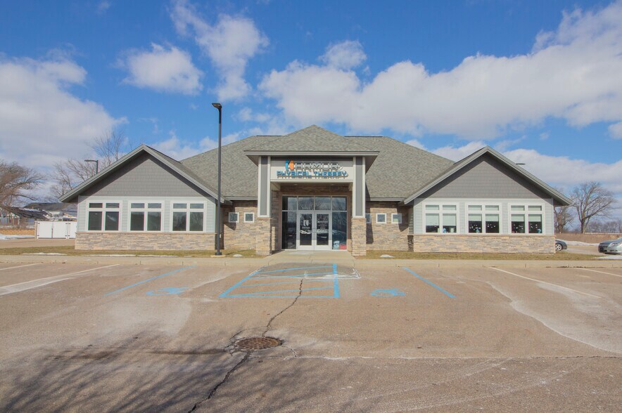 More Photos Of 8880 N 32nd St, Richland General Retail For Sale