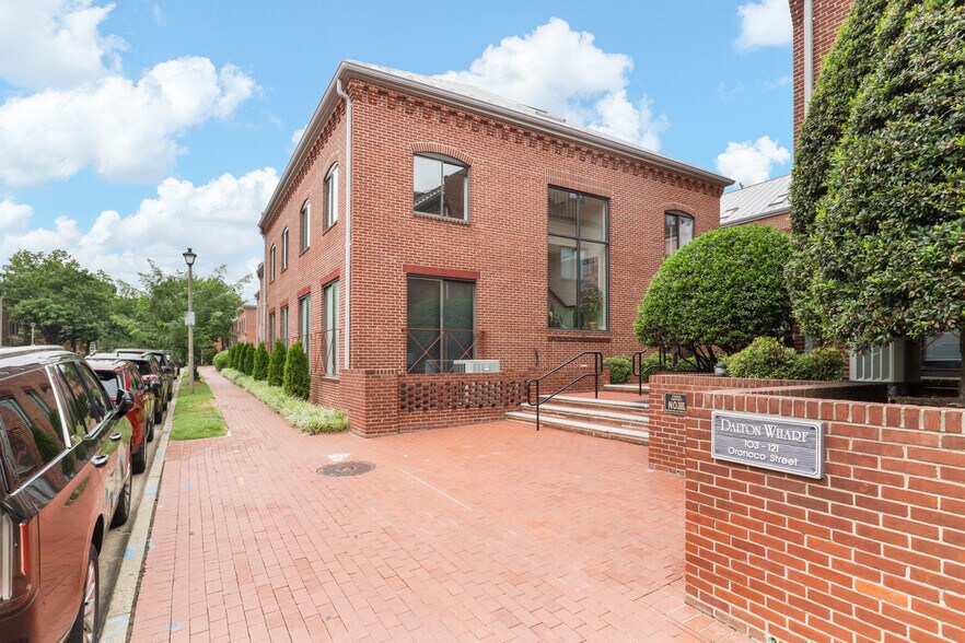 More Photos Of 111 Oronoco St, Alexandria Office For Lease