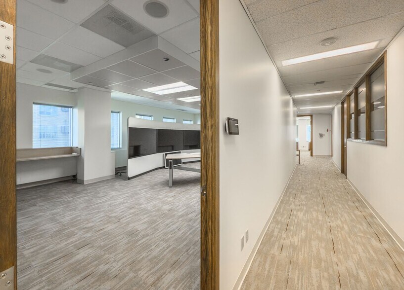More Photos Of 122 1st Av S, Saskatoon Office Residential For Lease