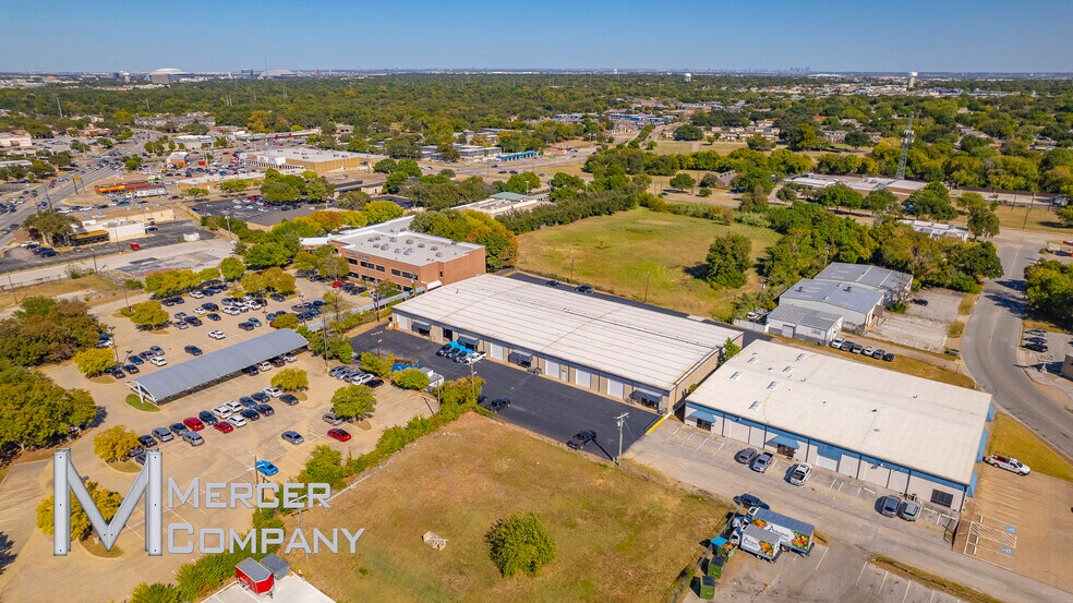 More Photos Of 801 Secretary Dr, Arlington Warehouse For Lease