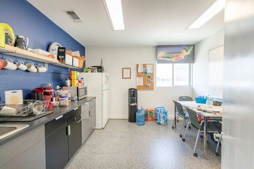 More Photos Of 1415 21st St, Sacramento Office For Sale