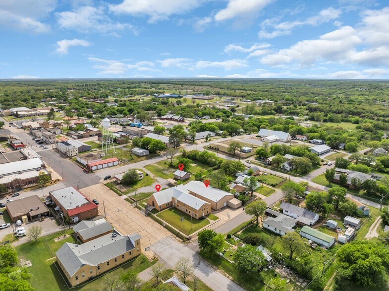 More Photos Of 727 4th St, Healdton Religious Facility For Sale