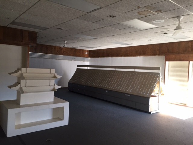 More Photos Of 30 Main St, Topsfield Storefront For Lease