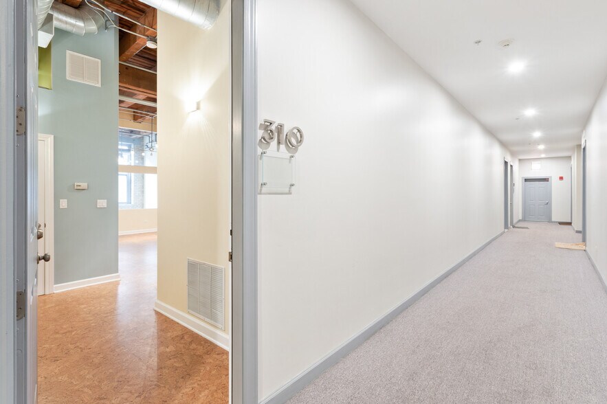 More Photos Of 824 W Superior St, Chicago Office Residential For Sale