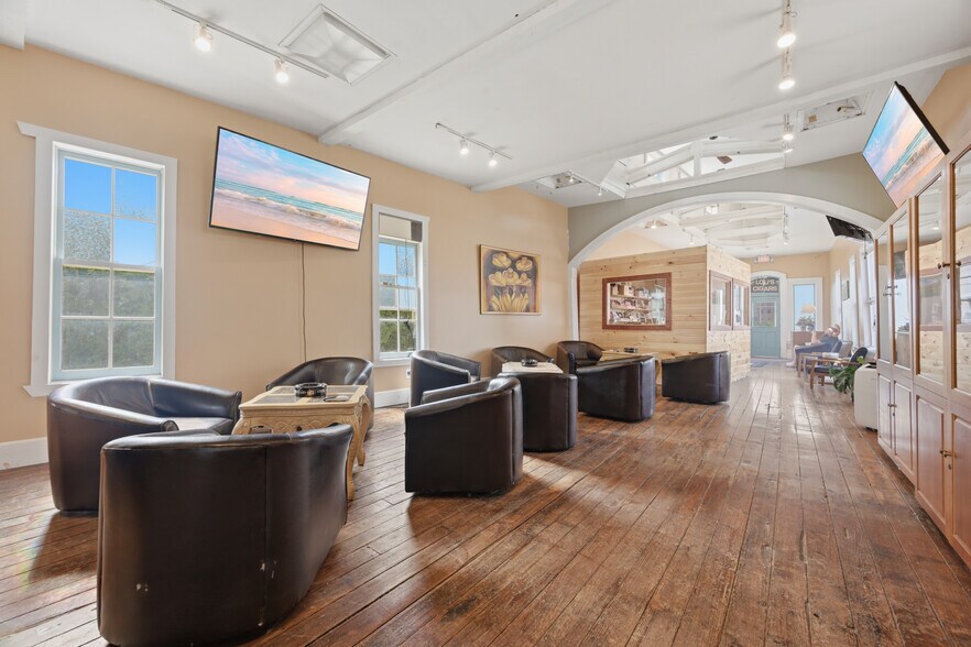 More Photos Of 21 Furnace St, Danielson Storefront For Sale