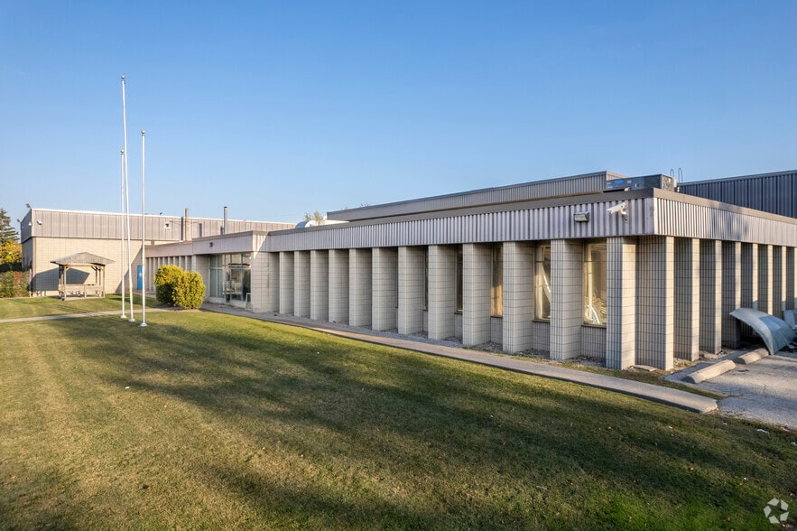Primary Photo Of 525 Finley Ave, Ajax Warehouse For Sale