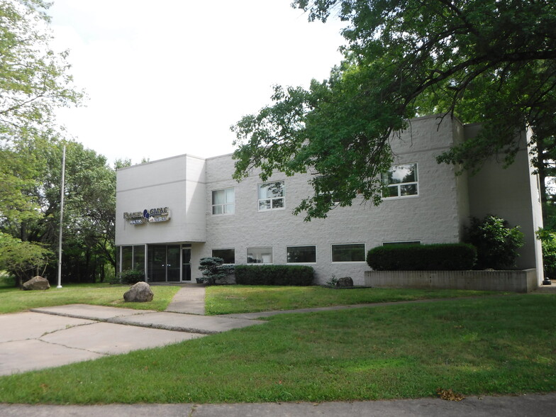 Primary Photo Of 4203 Curliss Ln, Batavia Office For Sale