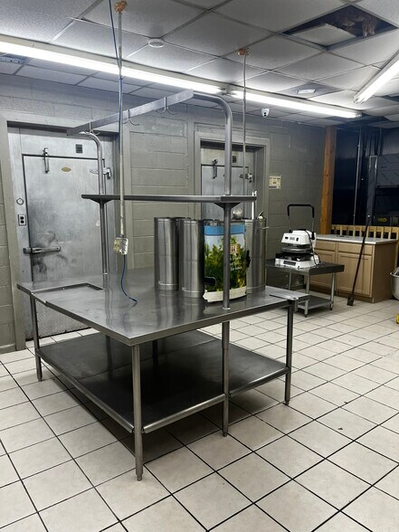 More Photos Of 4275 Camden Hwy, Dalzell Restaurant For Sale