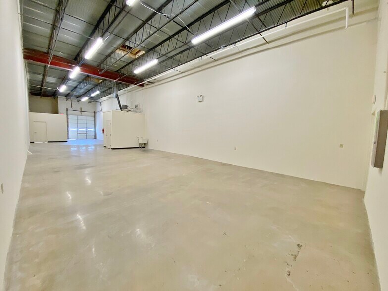 More Photos Of 1100-1146 Taft St, Rockville Warehouse For Lease