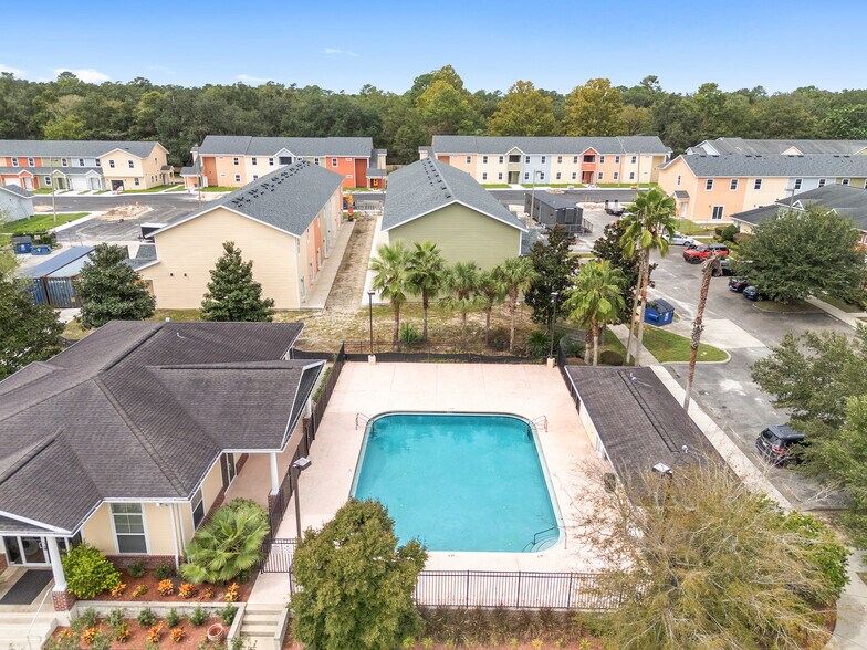 More Photos Of 1599 NW 29th Rd, Gainesville Multifamily For Sale