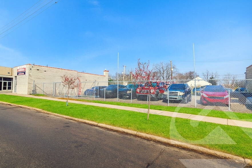 Primary Photo Of 16900-16912 Joy Rd, Detroit Auto Dealership For Sale