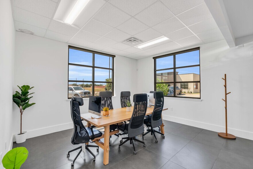 More Photos Of 8118 Fry Rd, Cypress Office For Sale