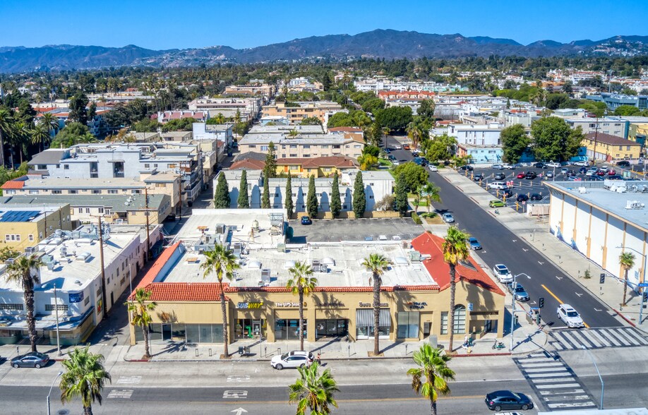 More Photos Of 1229-1231 Wilshire Blvd, Santa Monica Storefront For Lease