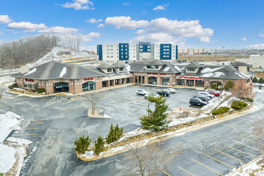 More Photos Of 6220 Nesbitt Rd, Fitchburg Storefront For Lease