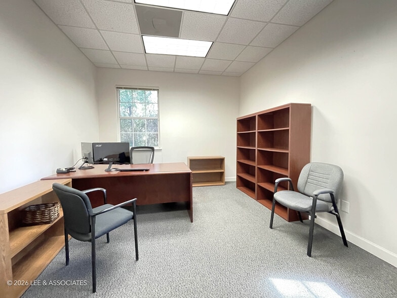 More Photos Of 2201 NW 40th Ter, Gainesville Office For Lease