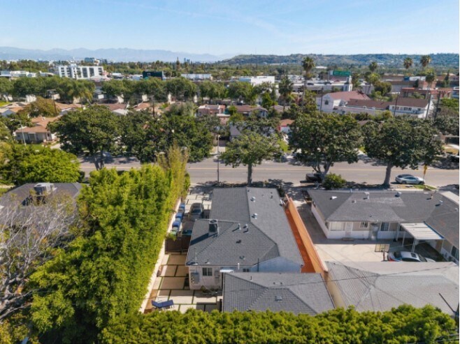 More Photos Of 4069-4071 Sawtelle Blvd, Culver City Apartments For Sale