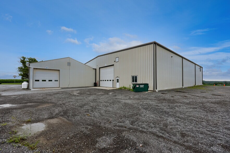 More Photos Of 608 Fairview Rd, Manheim Specialty For Lease