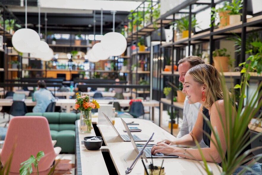 More Photos Of 1120 SE Madison St, Portland Coworking Space