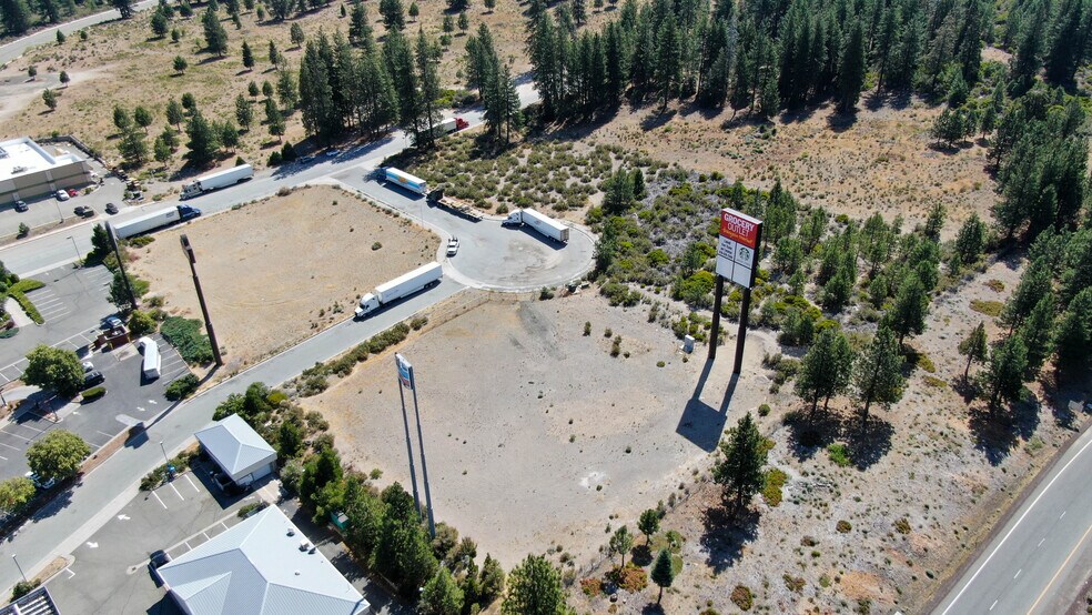 More Photos Of 2064 Black Butte Dr, Weed Land For Sale