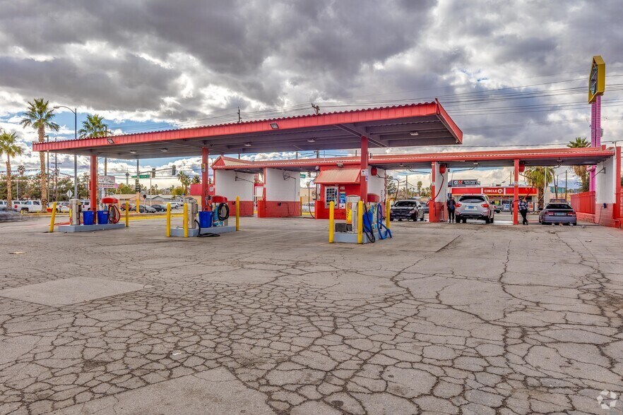 More Photos Of 1402 N Eastern Ave, Las Vegas Carwash For Sale