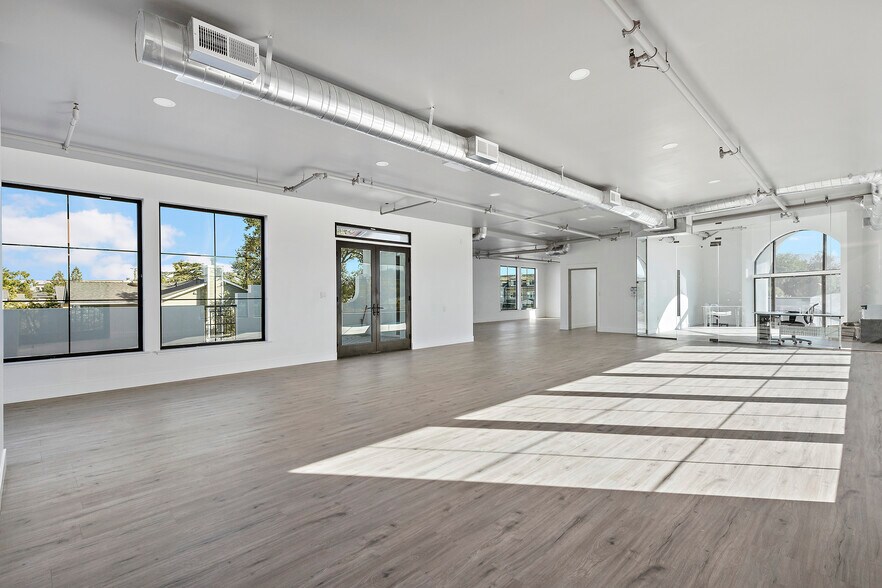 More Photos Of 2220 Winchester Blvd, Campbell Storefront Retail Office For Sale