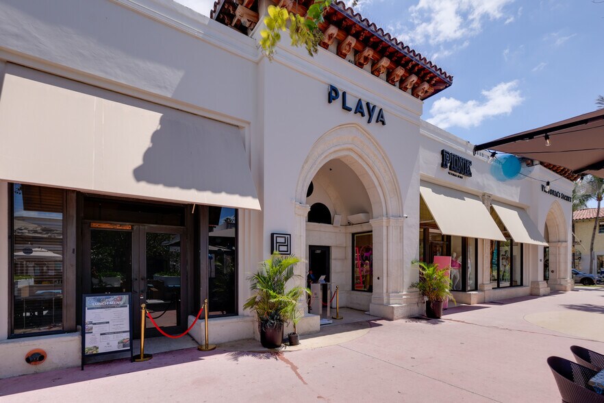 More Photos Of 919-939 Lincoln Rd, Miami Beach, Miami Beach Storefront For Lease