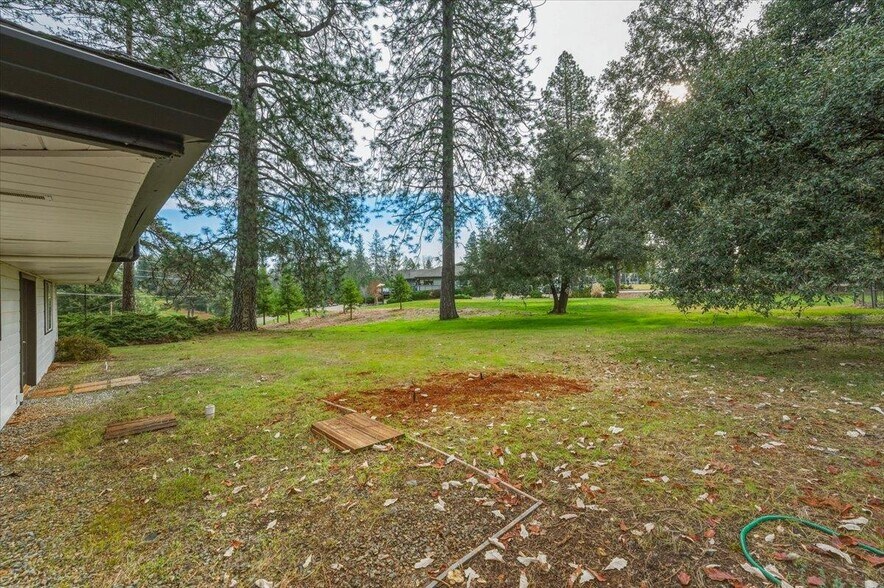 More Photos Of 11859 Tammy Way, Grass Valley Office For Sale